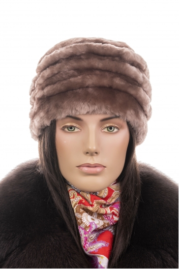 Шапка женская из мутона