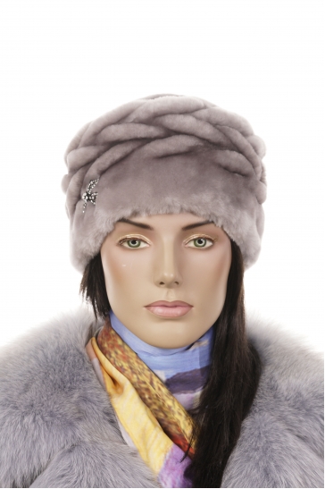 Меховая шапка женская из мутона